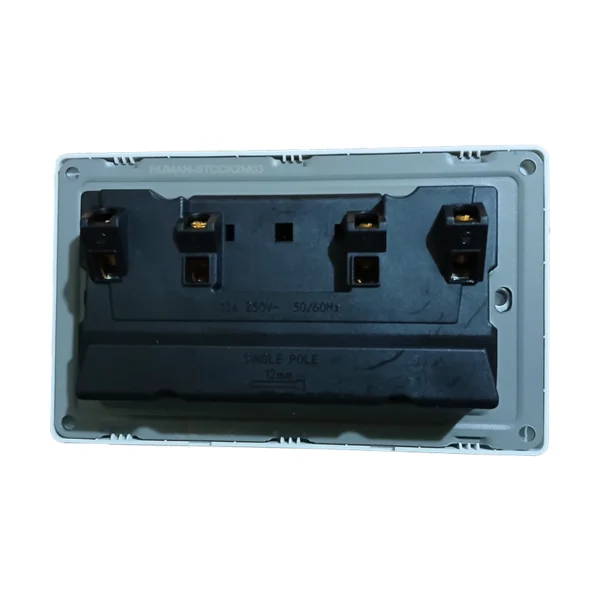 SOCKET DUAL WITH SWITCH BACK Socket Dual Switch.